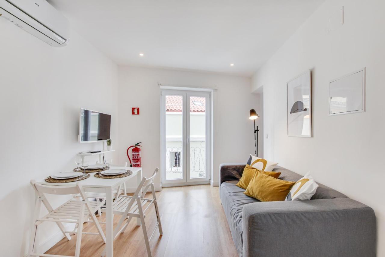 Appartamento Hygge Chiado Lisbona Esterno foto